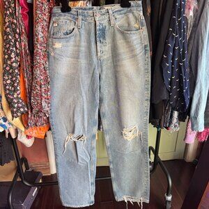 AG Jeans Clove Relaxed Vintage Straight Distressed Size 27 Never Worn